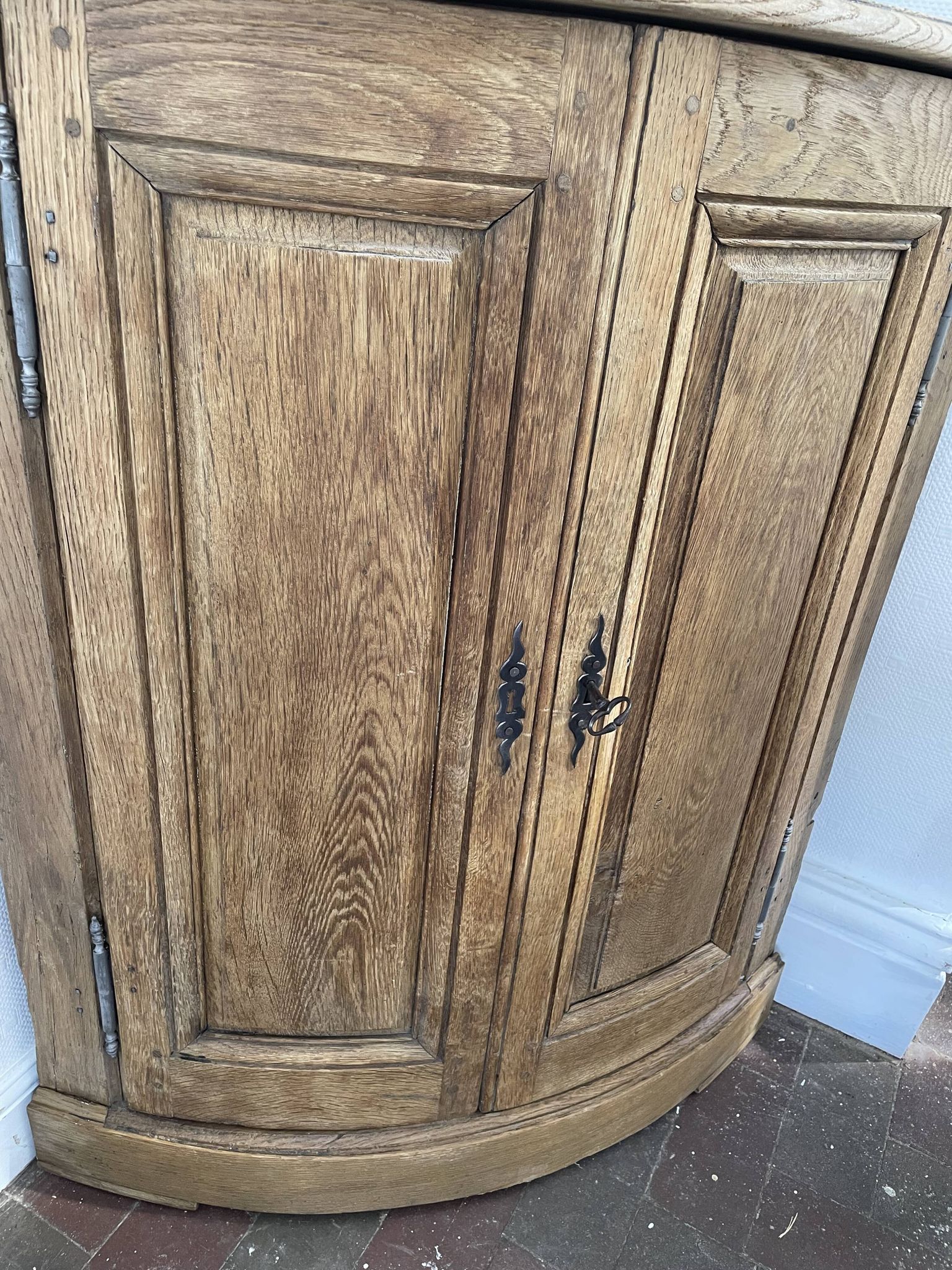 Oak corner unit