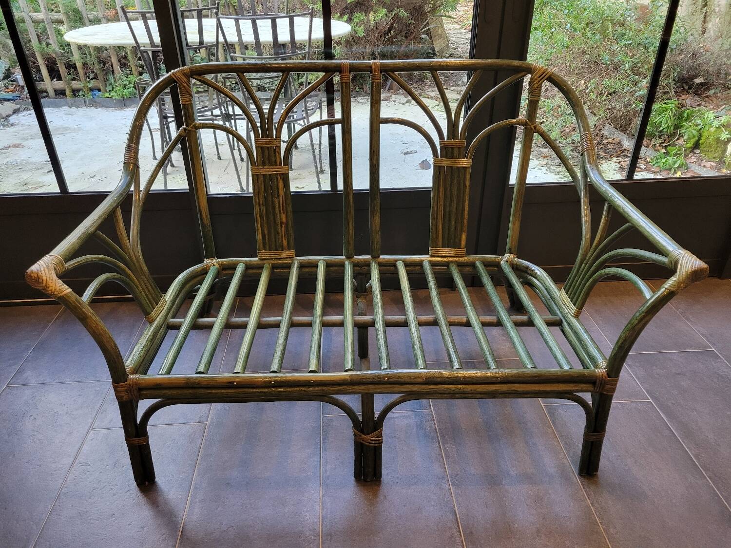 Rattan bench canapé
