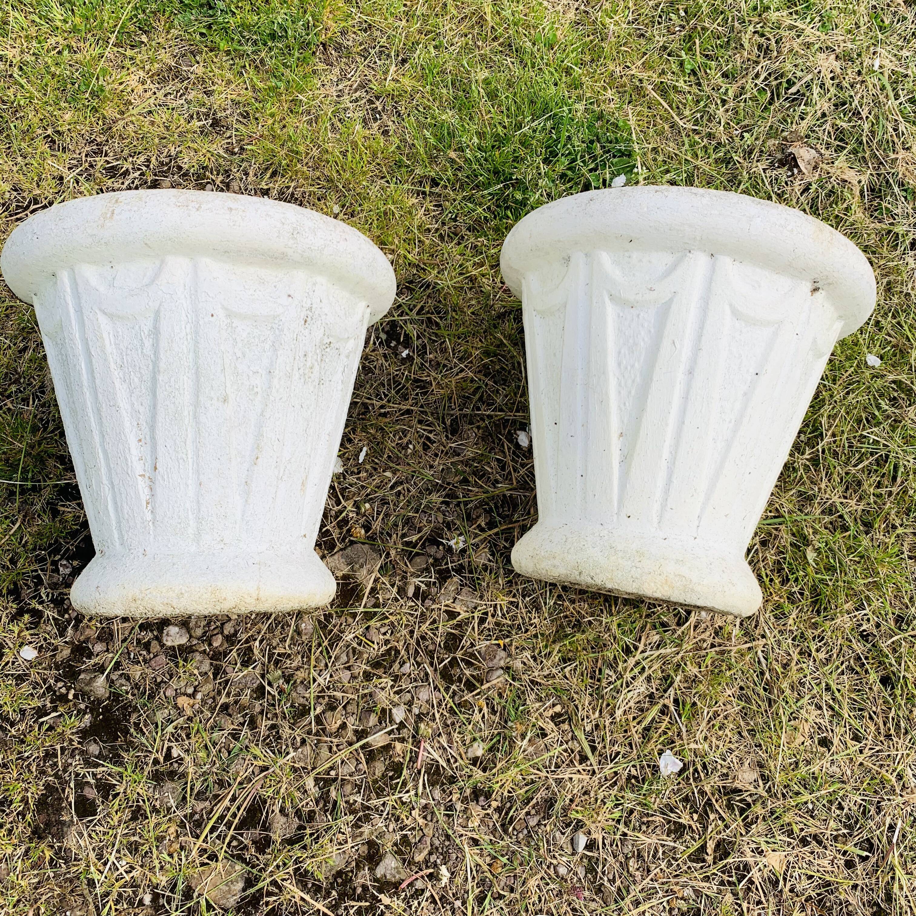 Pair of Grandon Fres pots