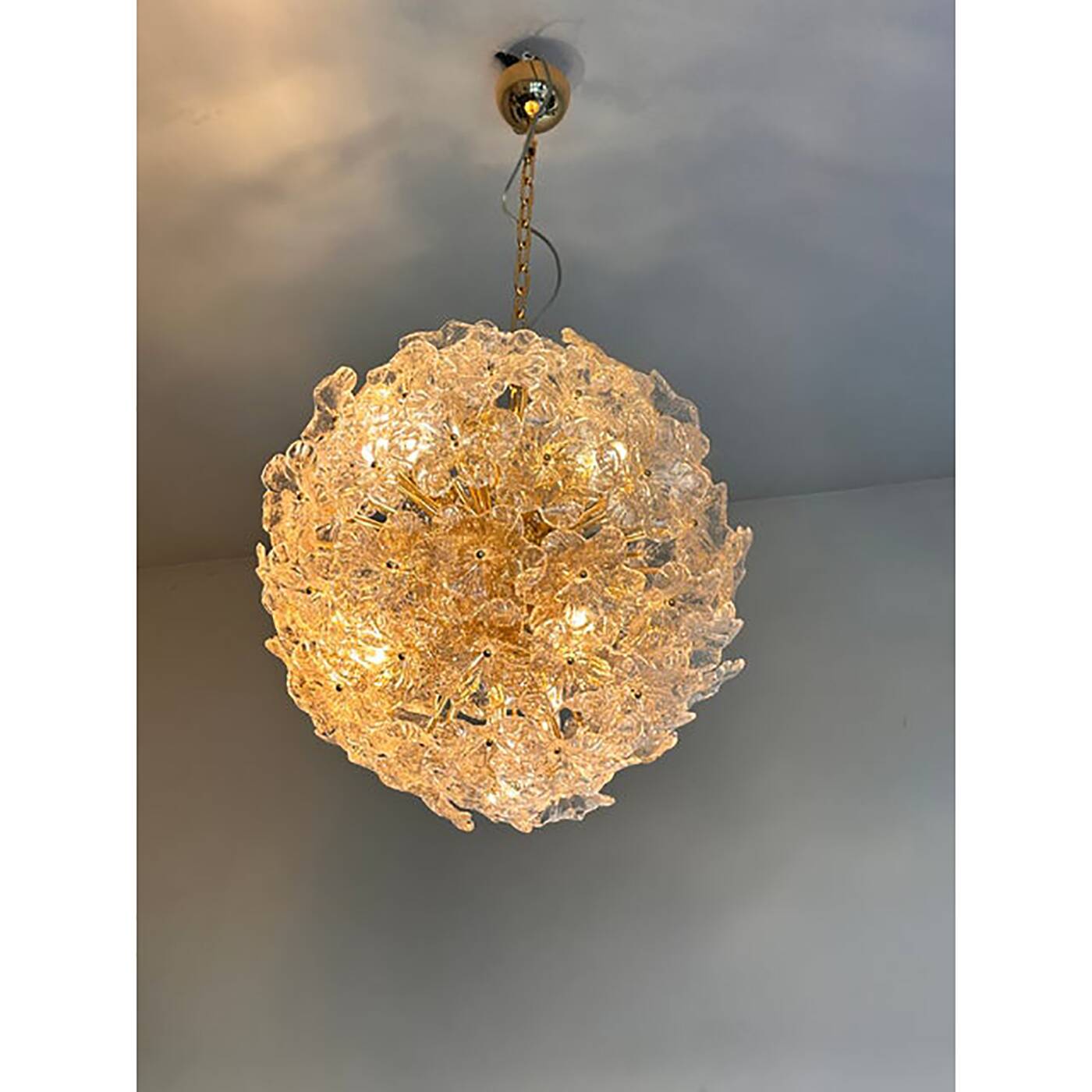 Italian Glass Chandelier Sputnik in Gold and Clear and Gold Fl