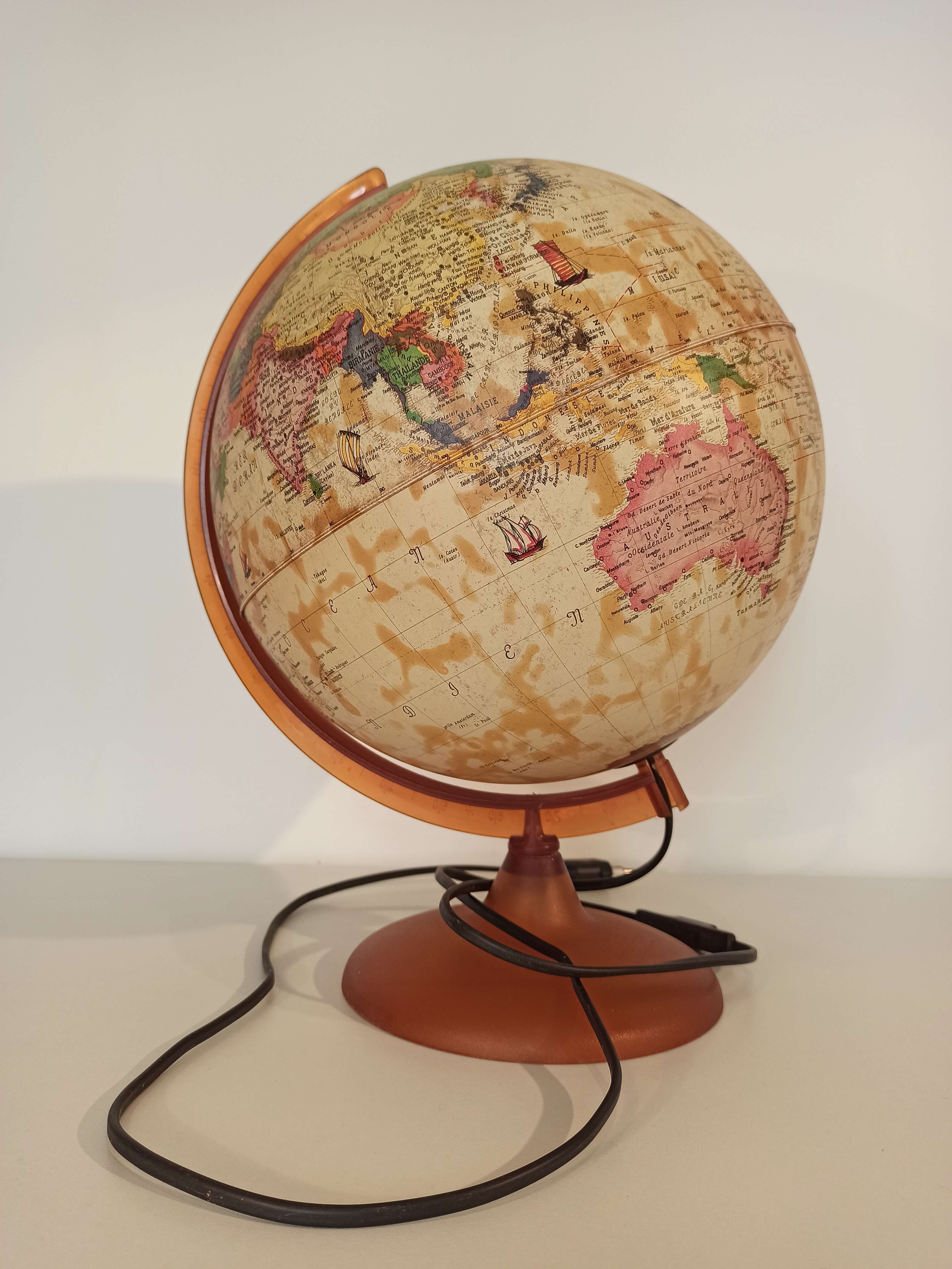 Vintage light world 1970 dark orange base