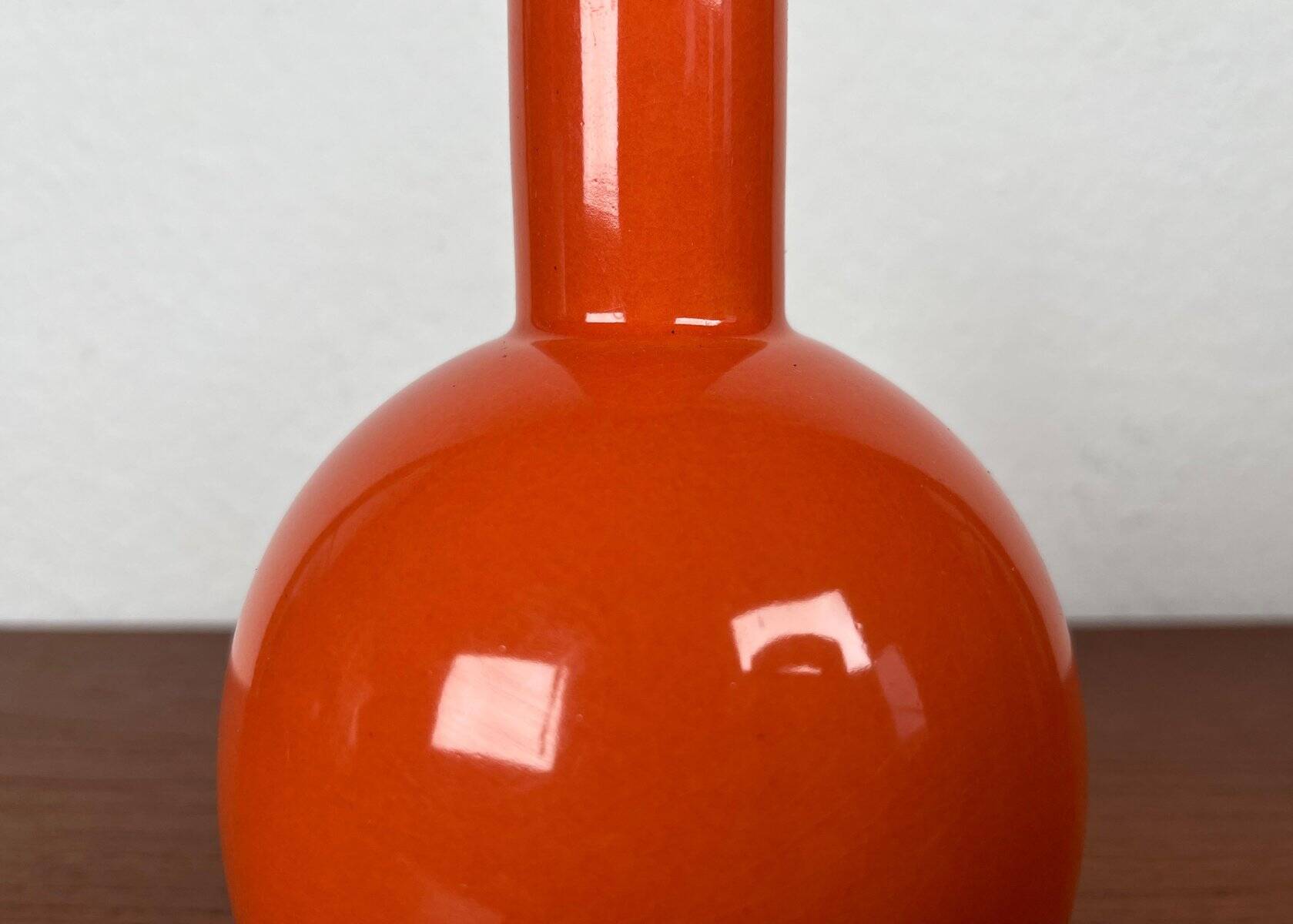 Vintage minimalist ceramic vase from the Asa collection.