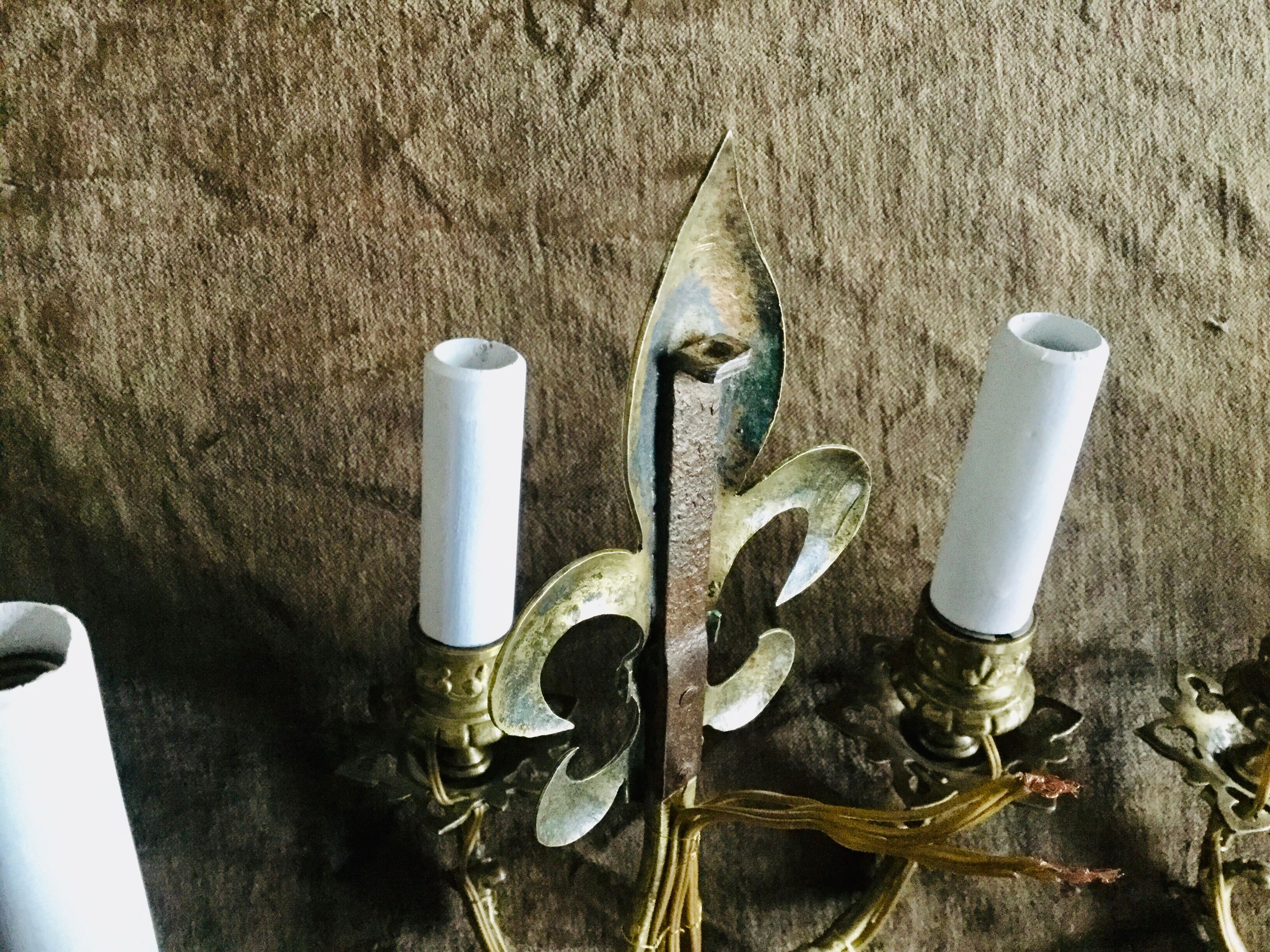 Pair of sconces flowers of lys bronze 3 lights