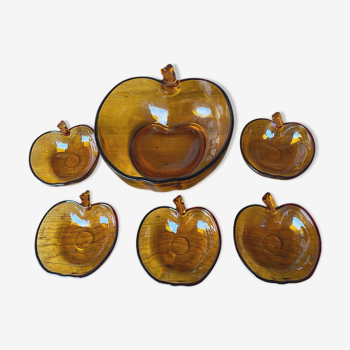 Salad bowl and apple raviers in amber glass 70 years
