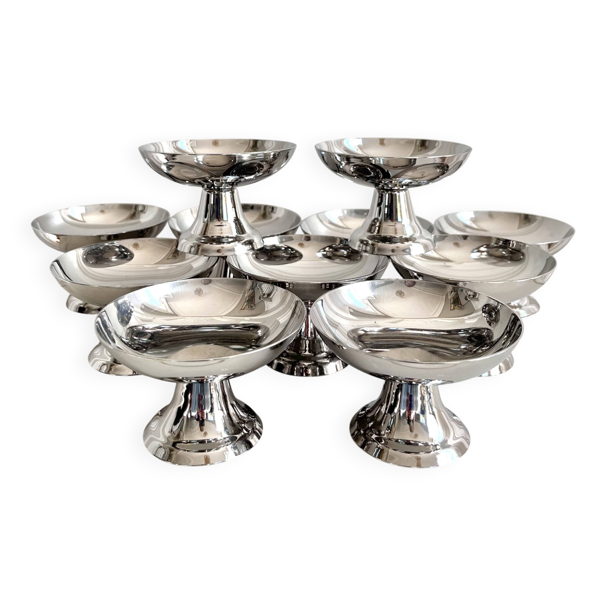 10 vintage stainless steel cups