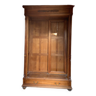 Solid wood cabinet