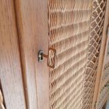 Armoire secrétaire vintage en osier et chêne clair – Années 6