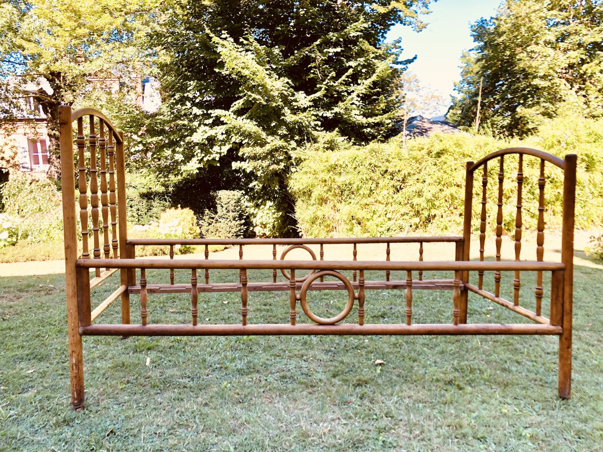 Wooden bed turned blond 1900 Austrian Art Nouveau