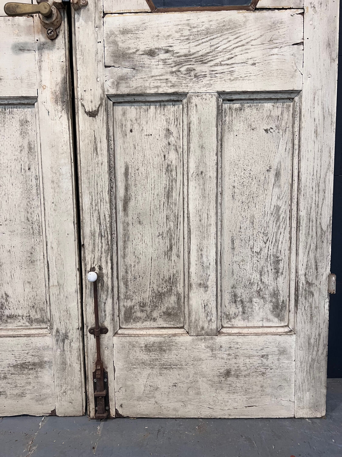 Art Deco double-leaf glass door