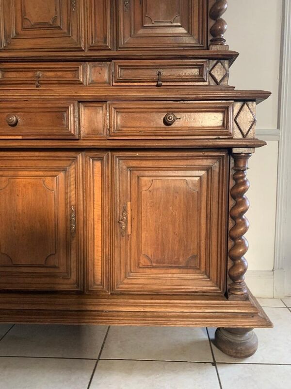 Buffet 2 corps, style louis xiii, xviième siècle