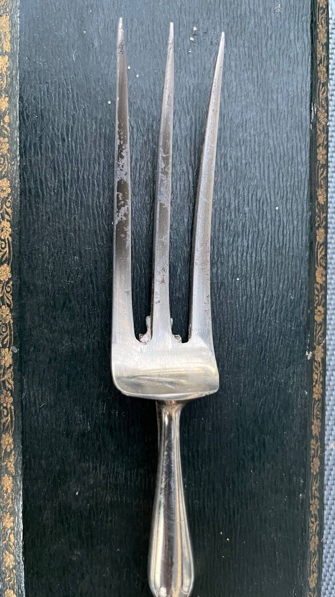 Vintage cutting service cutlery box