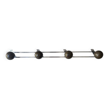 porte manteau moderniste en chrome et bois, design 1970