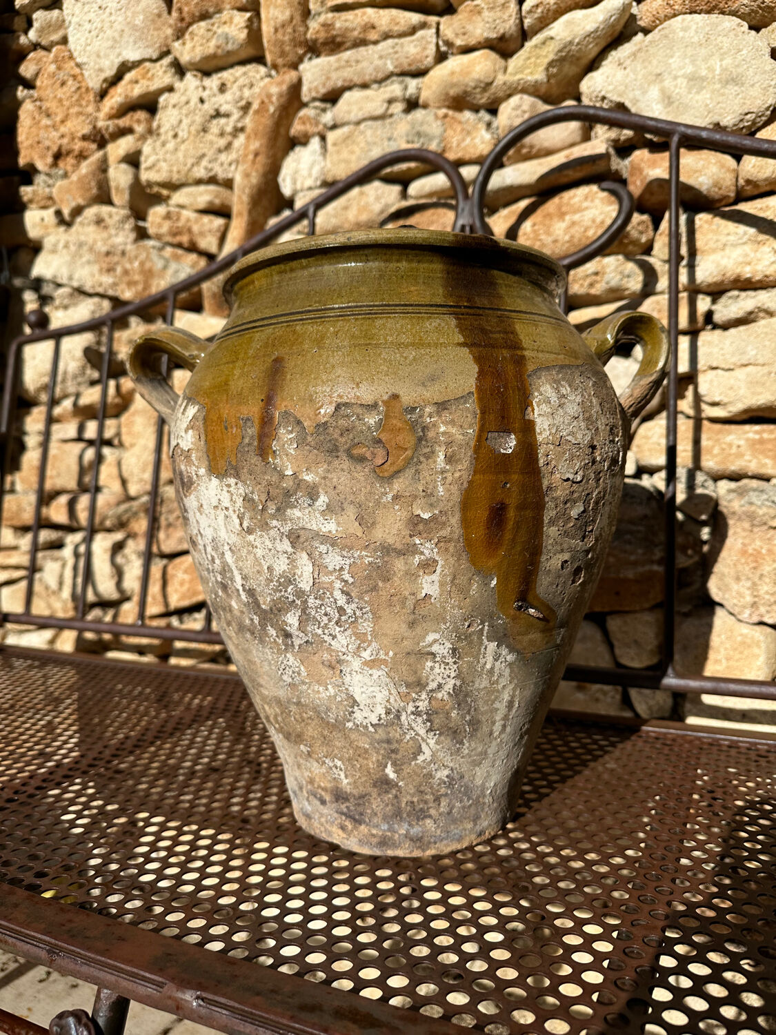 Ancient terracotta pottery jar