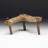 Tabouret tripode primitif Wabi Sabi, France, 18ème siècle