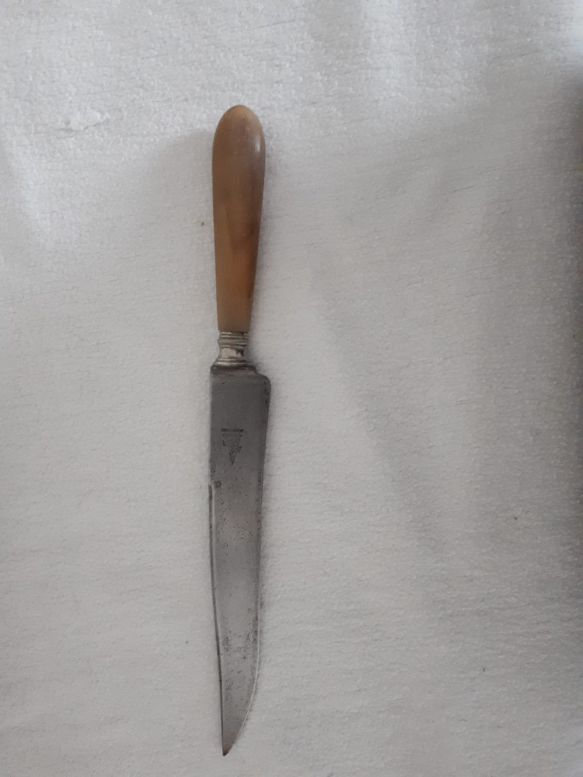 Grand couteau manche corne, lame acier