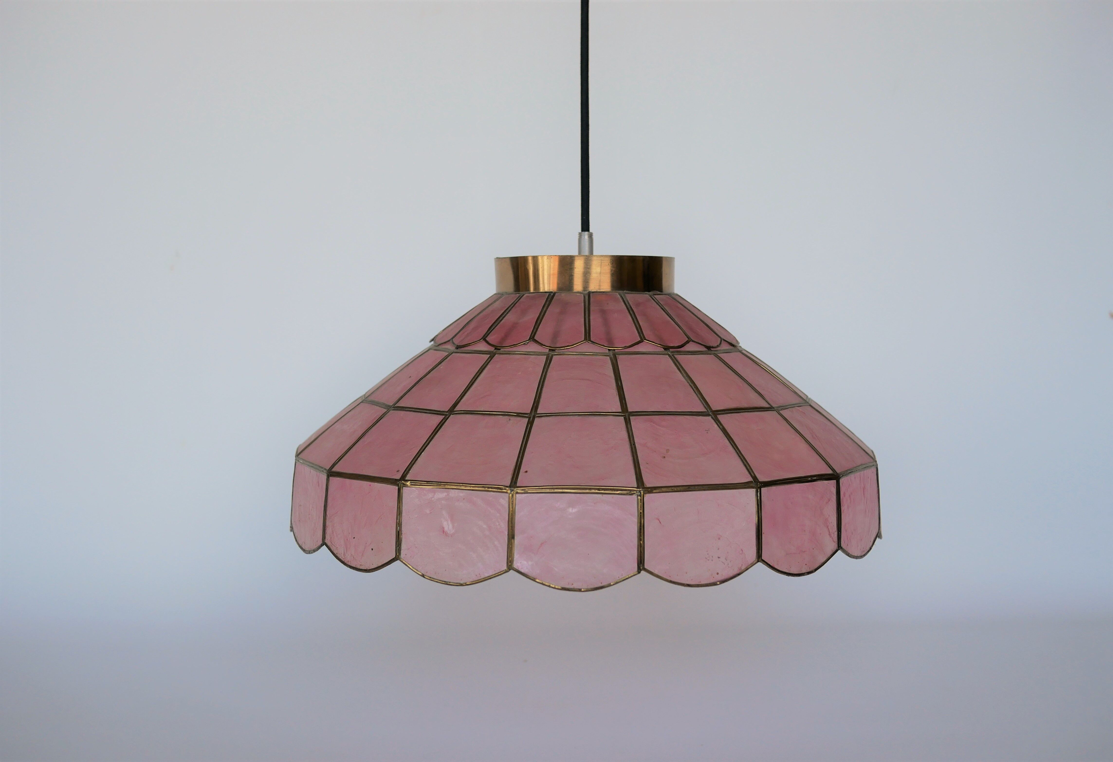 Suspension vintage en nacre rose