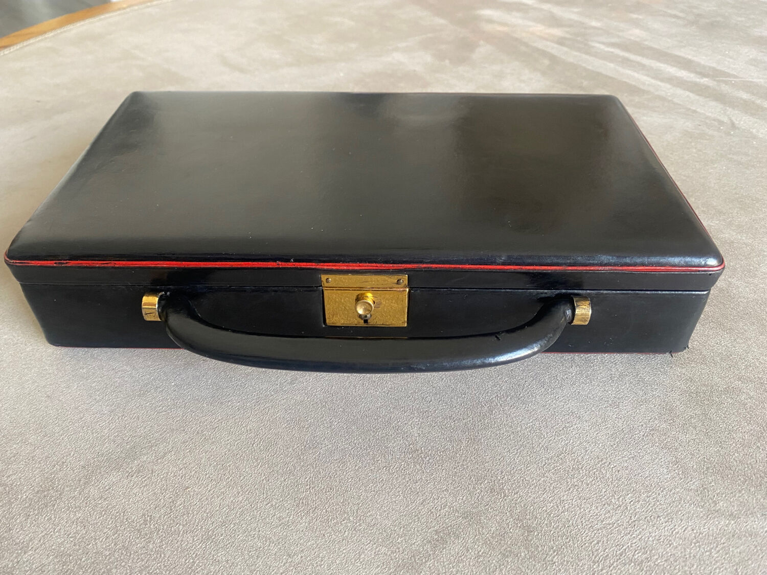 Jewelry box