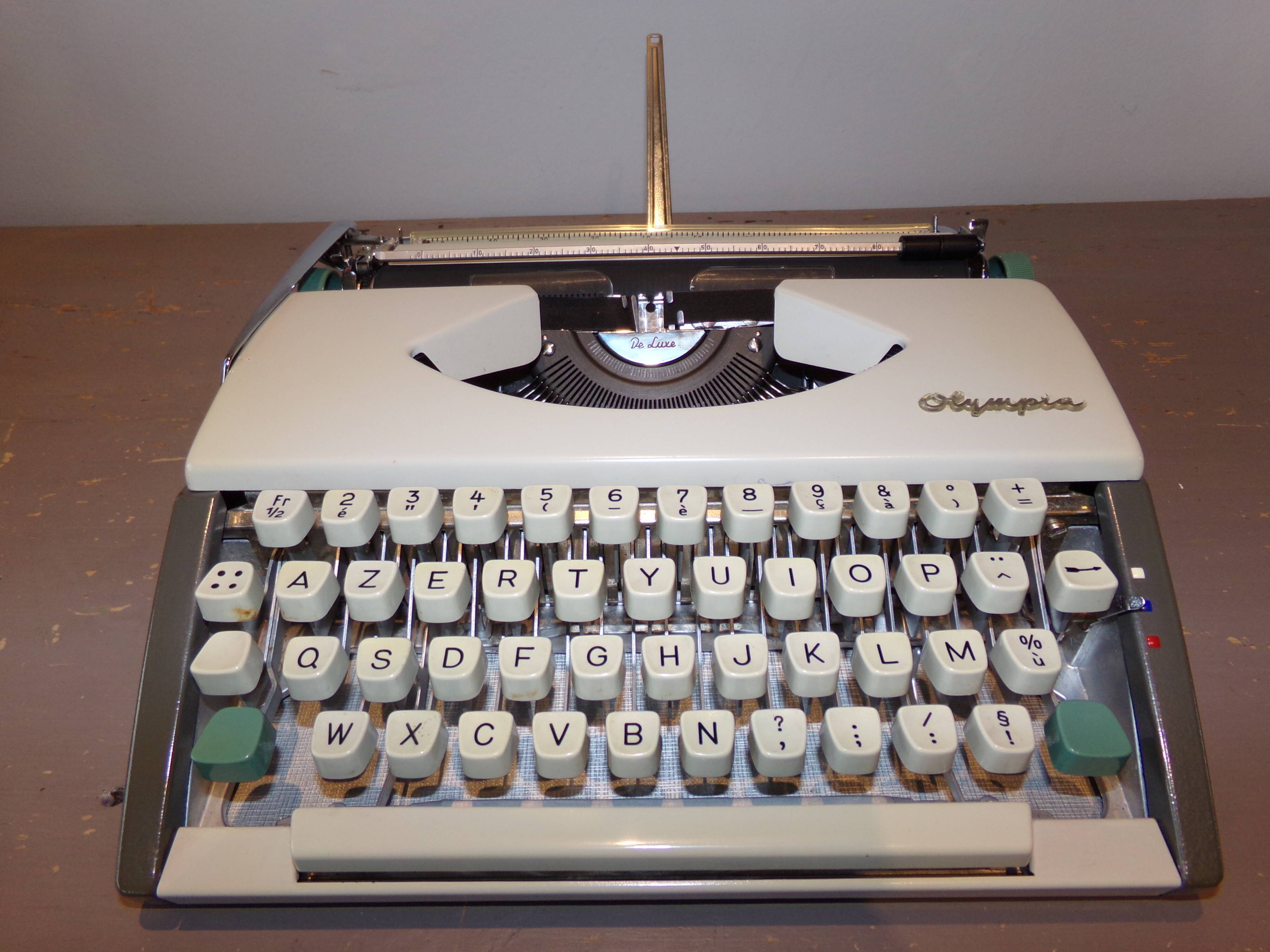 Olympia sf portable luxury typewriter with bag