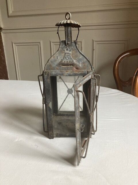 Antique lantern in black metal
