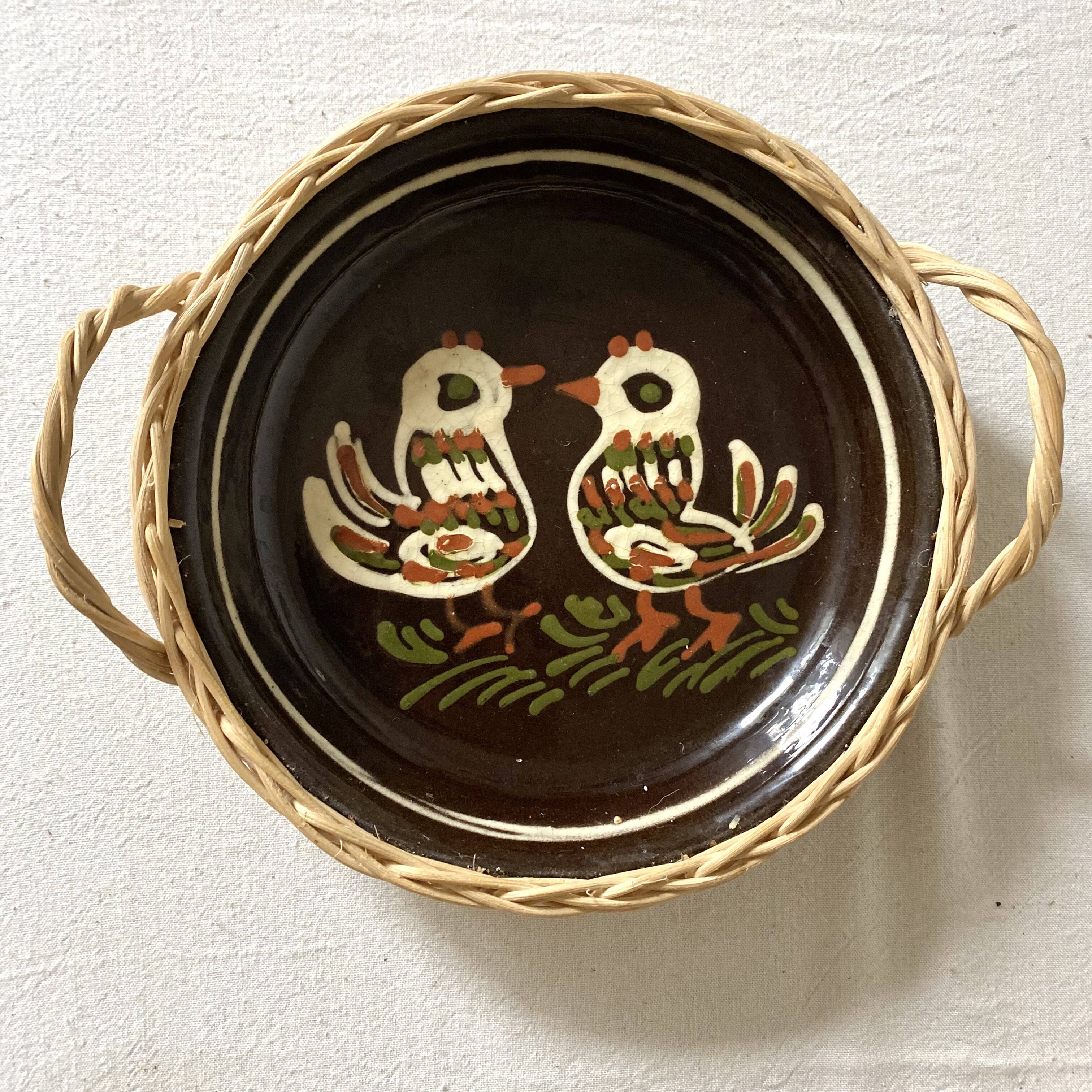 Alsatian wicker and ceramic bird dish