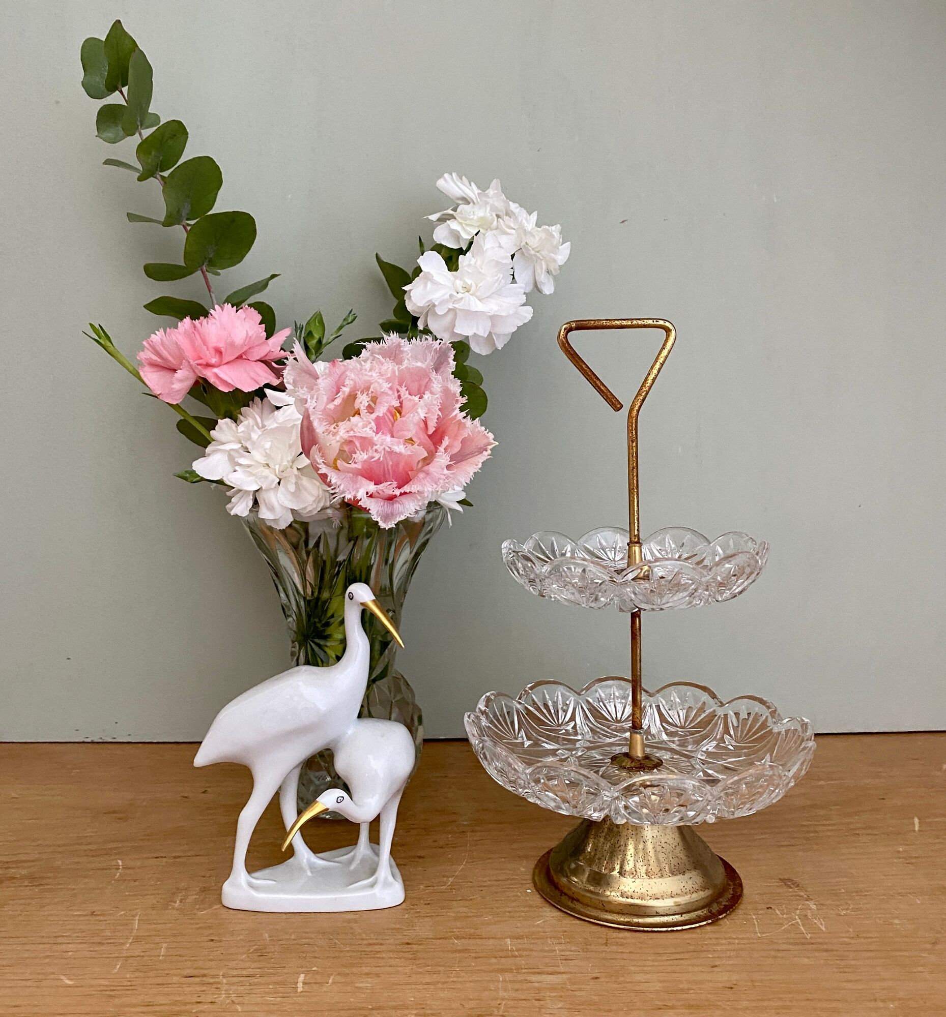 Porte bijoux ou serviteur vintage en verre ciselé et laiton