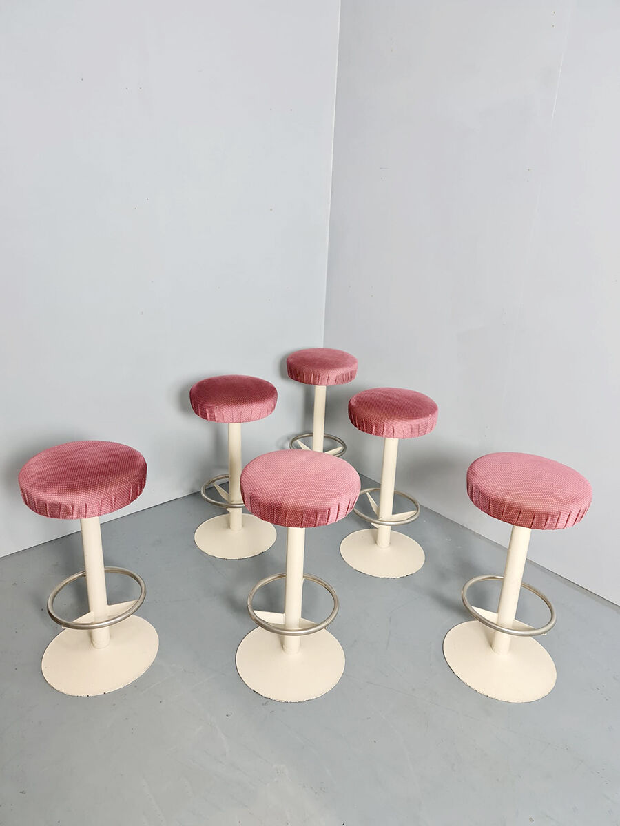 Midcentury design industrial barstools 'perfect pink'