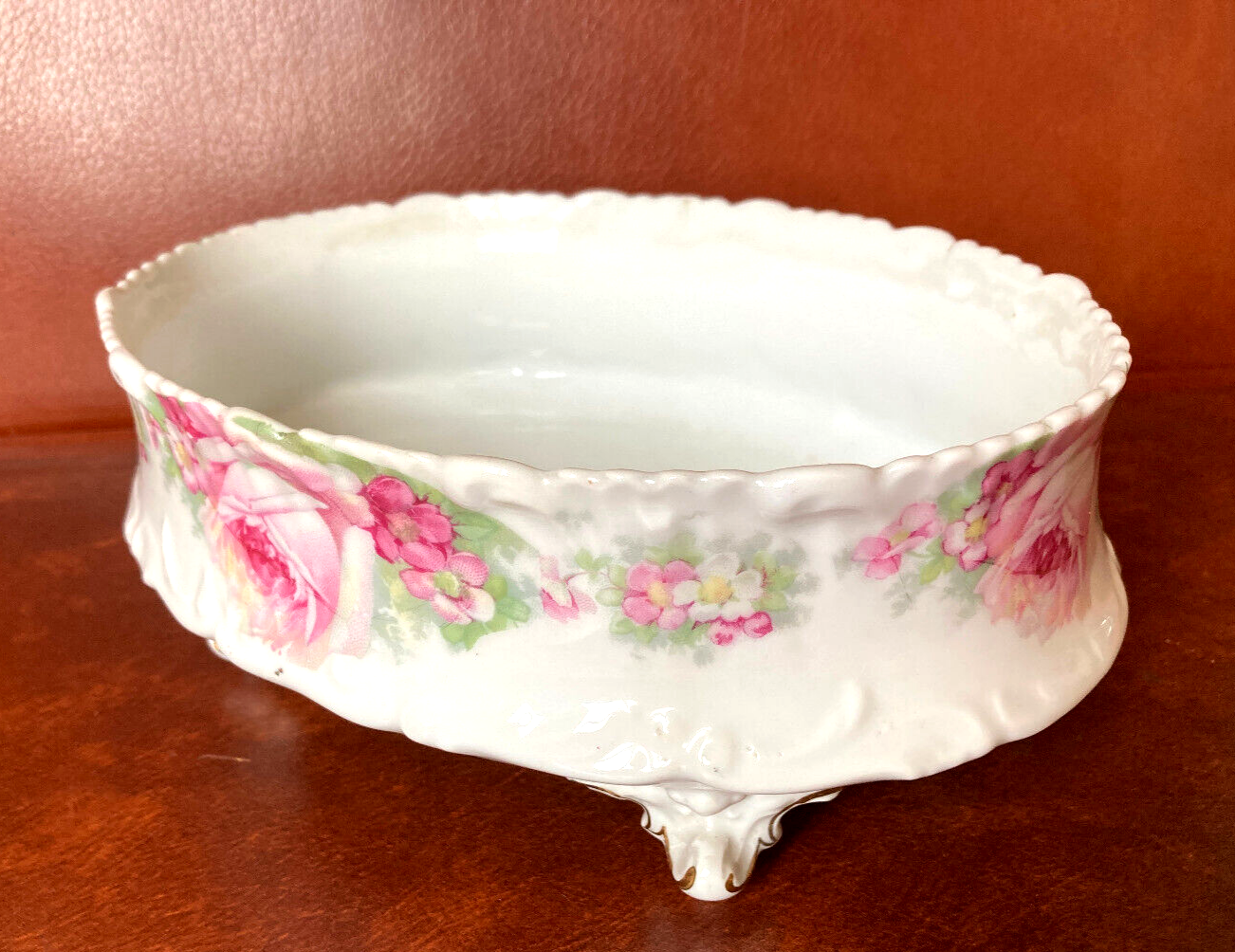 Old planter - Limoges porcelain with rose decoration - late nineteenth