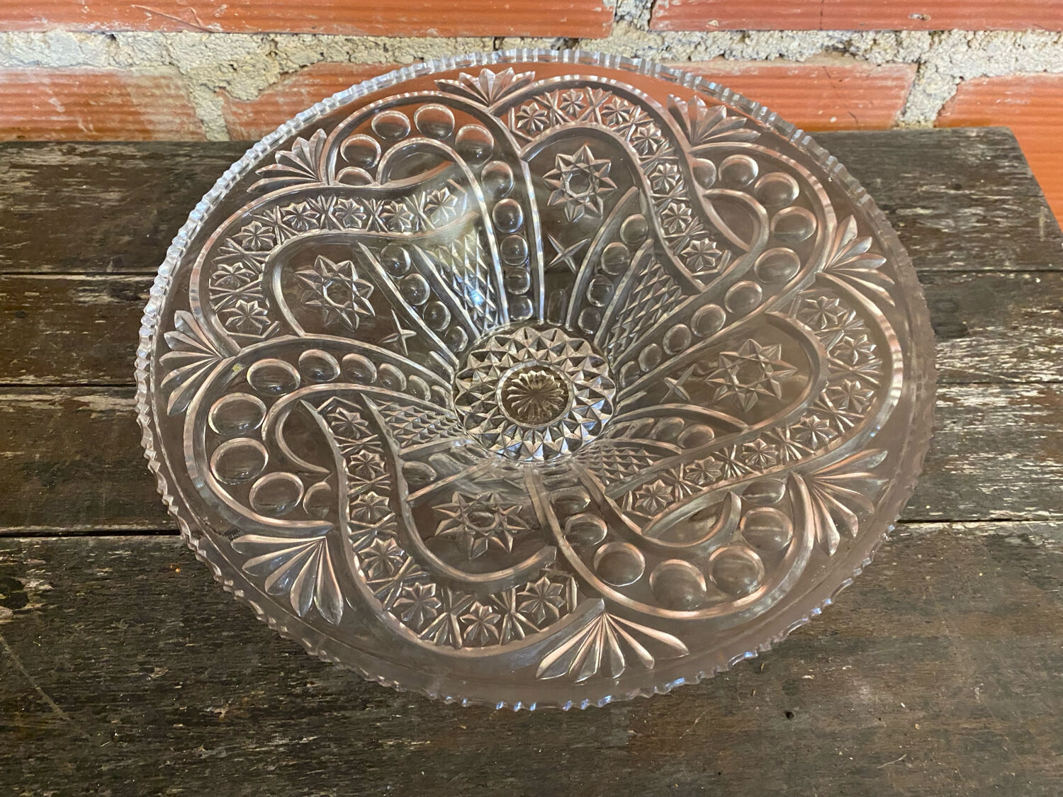 Vintage Cut Glass Fruit Bowl with Chiseled Decoration #D660
