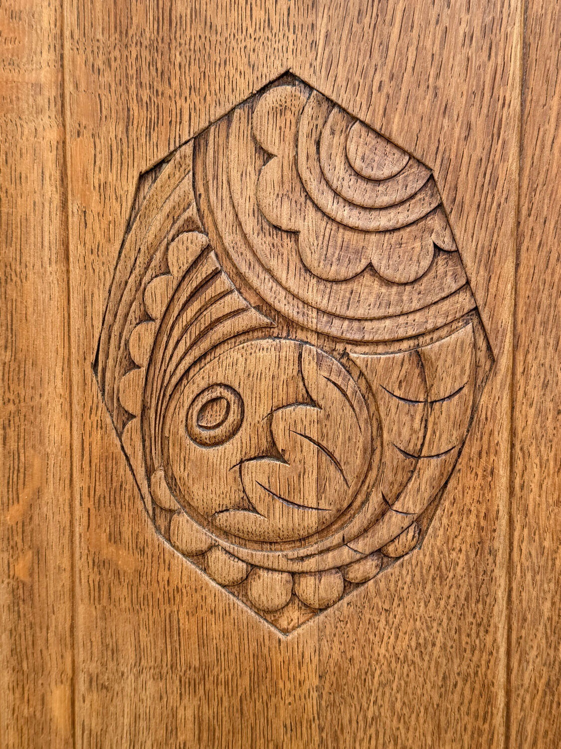 Art Deco buffet in raw and solid oak, 1935.