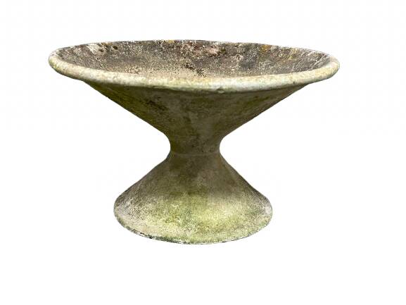 Diabolo planter designed by Willy Guhl for Eternit