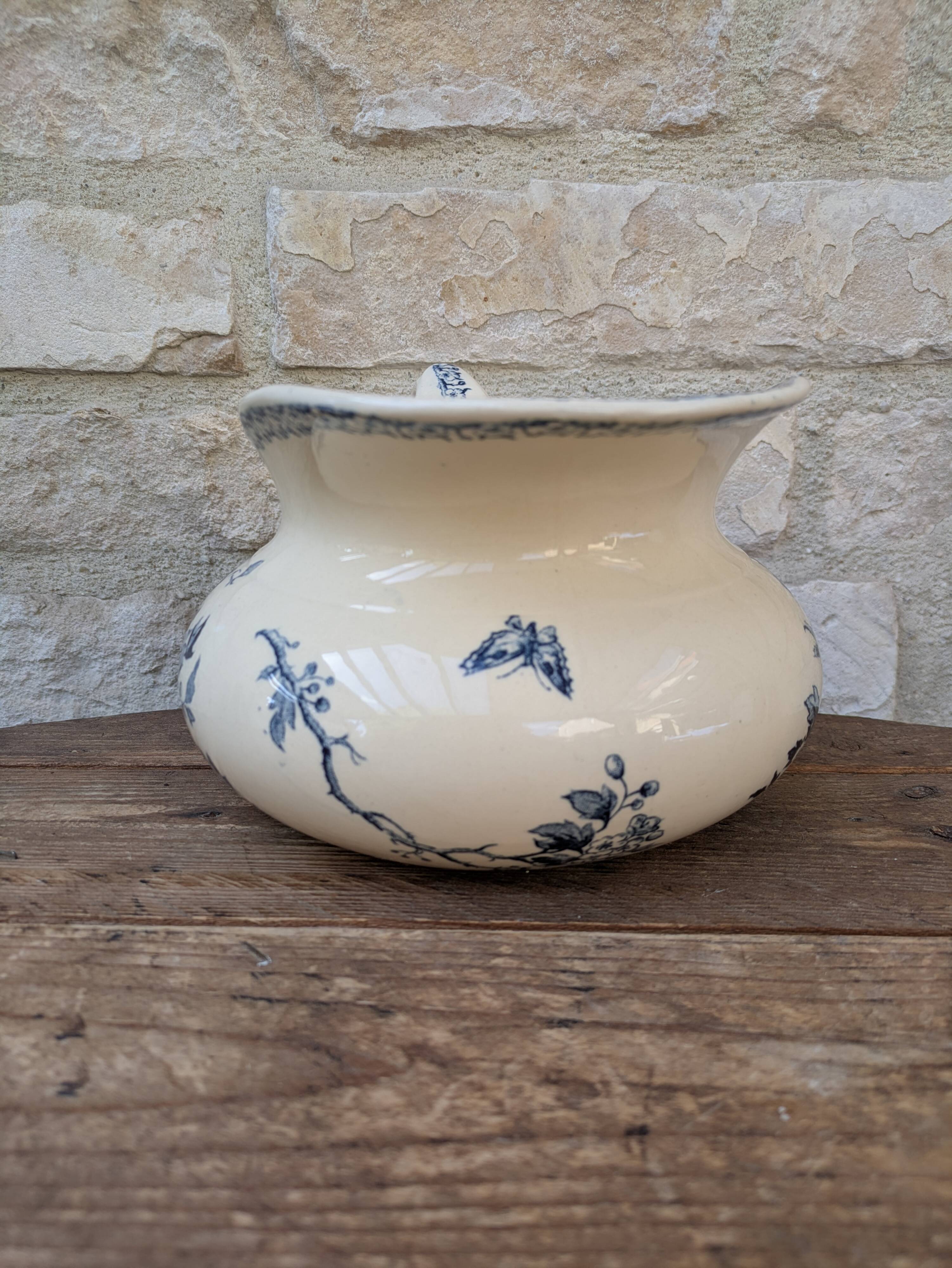 Opaque porcelain water jug from Gien, Aubépine Terre de Fer model.