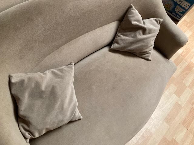 2-seater velvet sofa