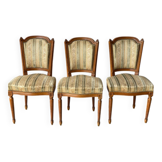 3 chaises vintage style Louis XVI capitonnées