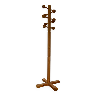 Porte-manteau en pin vernis