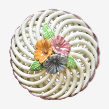 Round white ceramic braided box and flowers