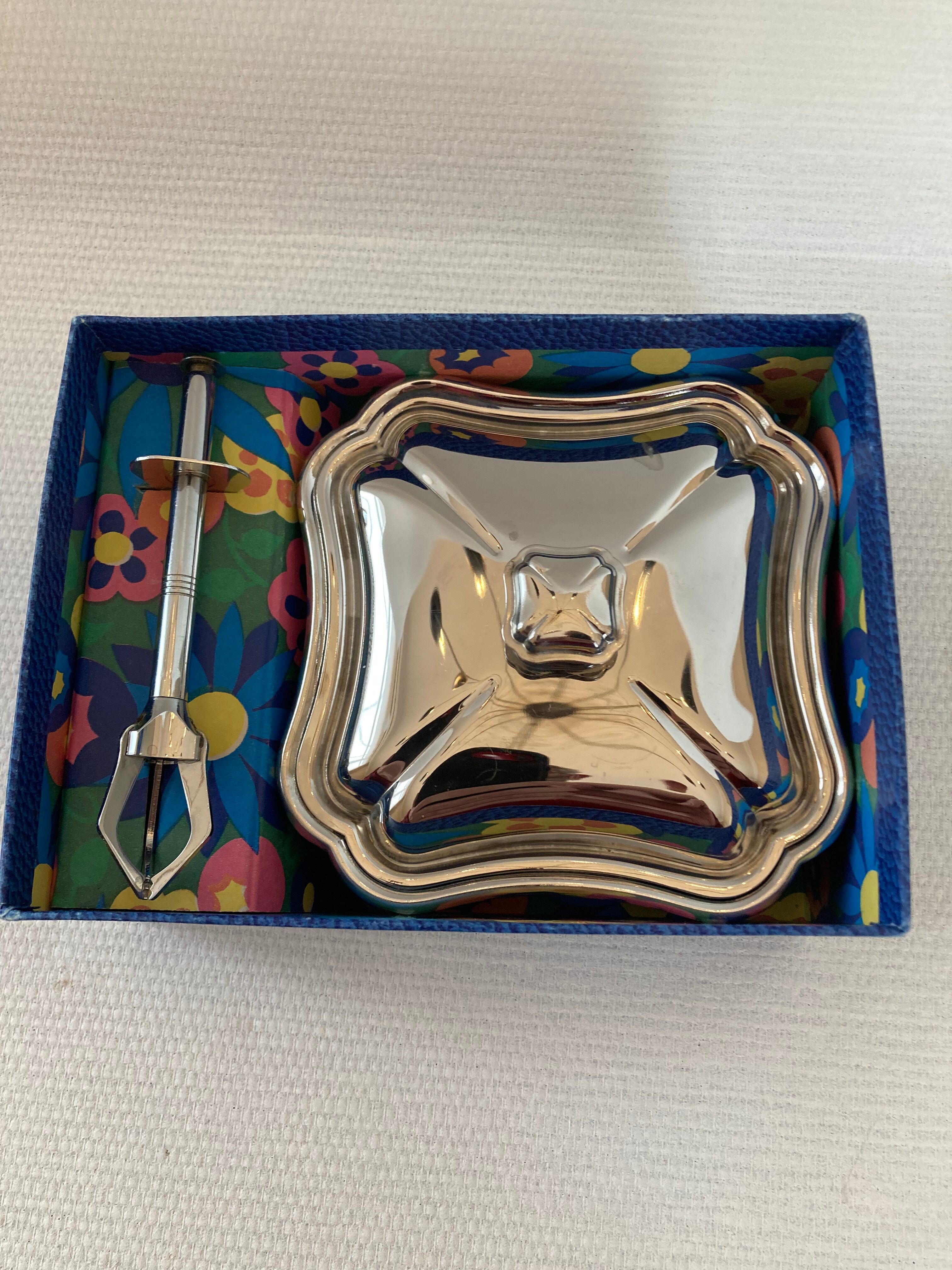 Stainless steel sugar bowl