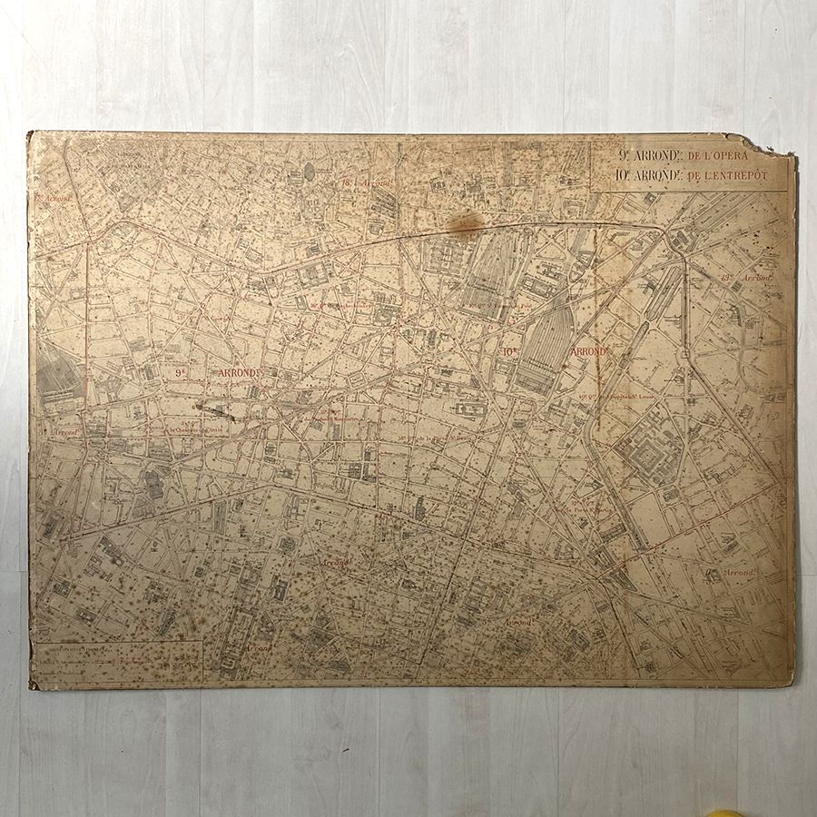 Old cardboard map of Paris - 9th and 10th Arrondissement