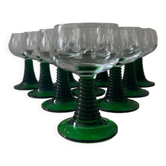 Series of 10 vintage stemmed glasses from the 70s