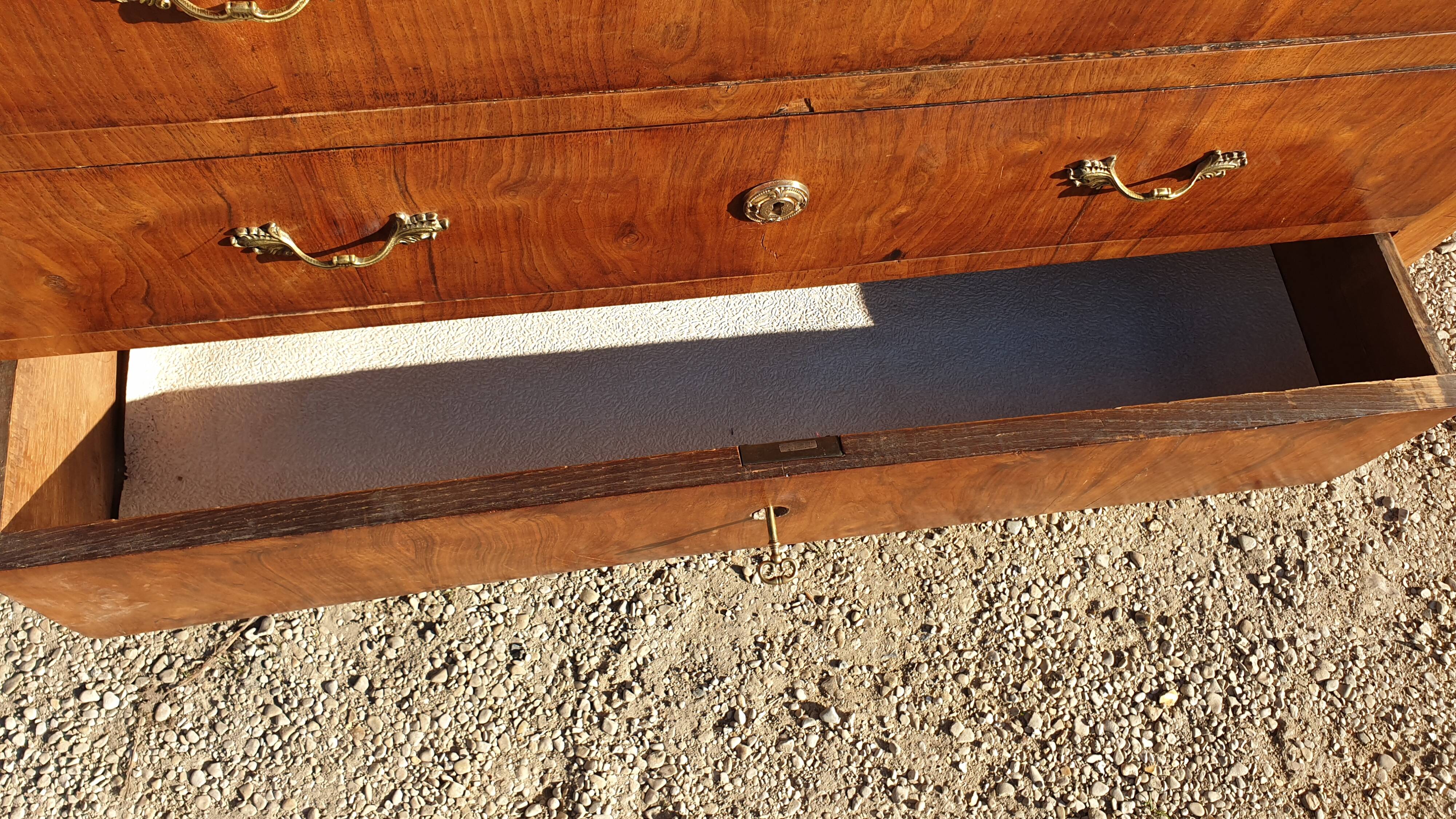 Commode louis Philippe à doucine