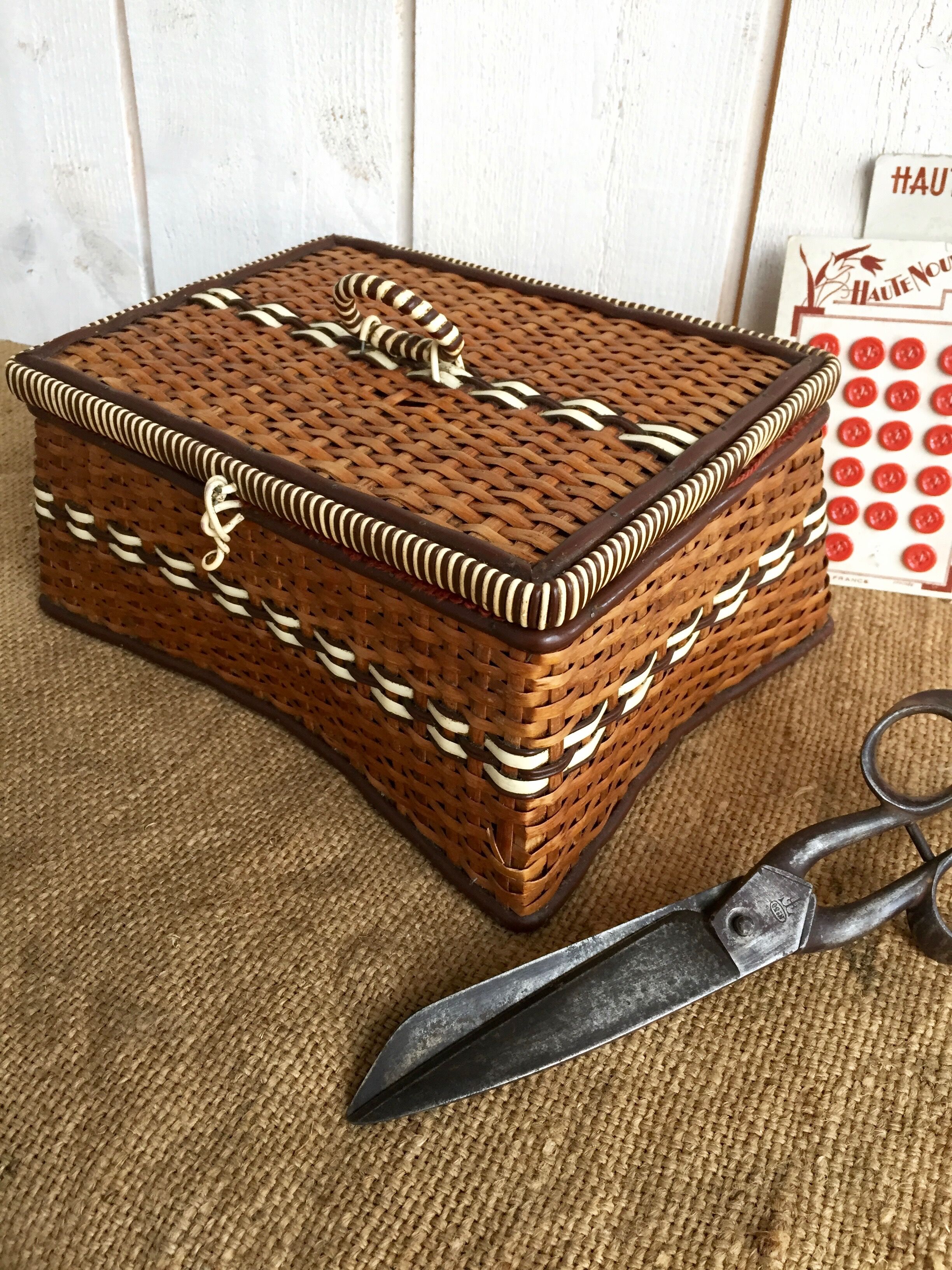 Rattan and scoubidou sewing basket