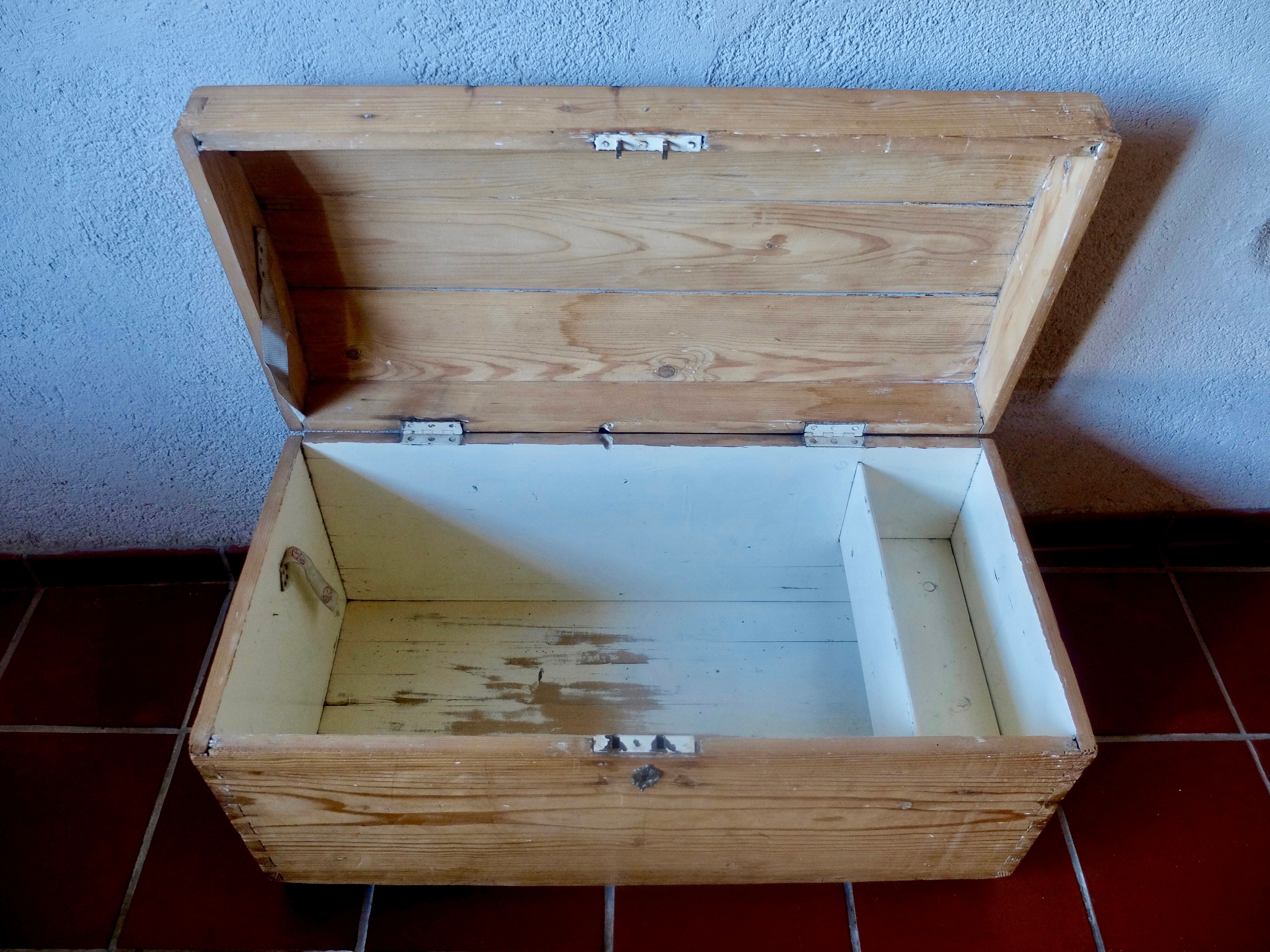 German-made pine bulging chest early in the 20th century