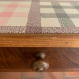 Petite table ferme
