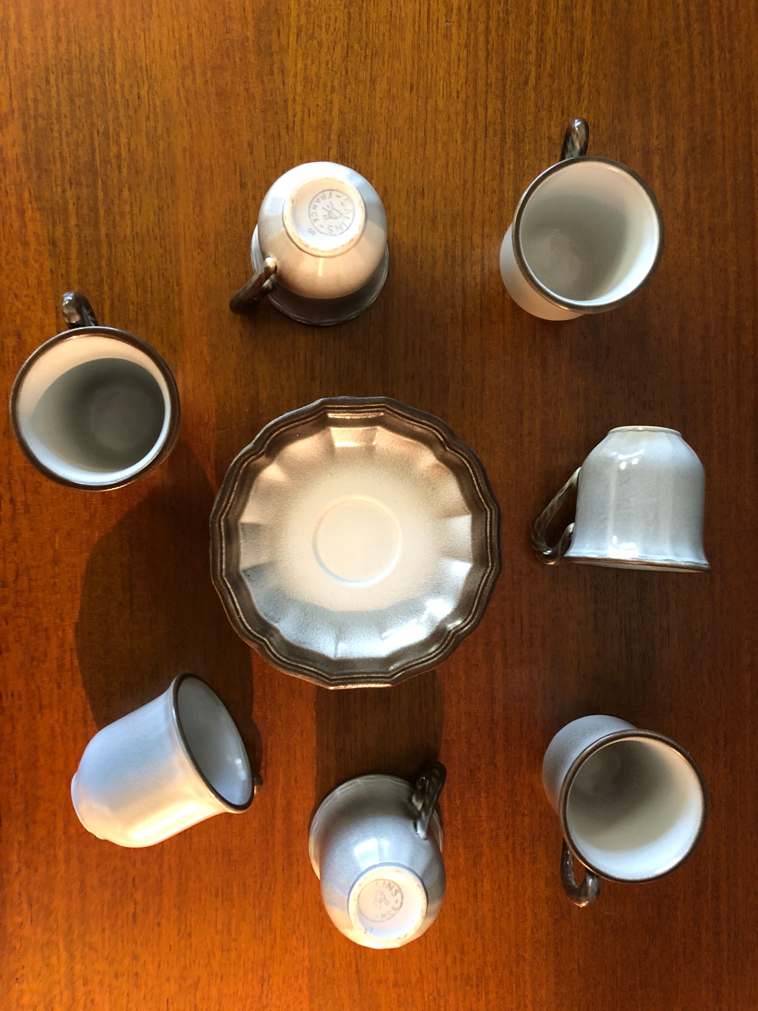 Set of 7 cups and saucer Salins France