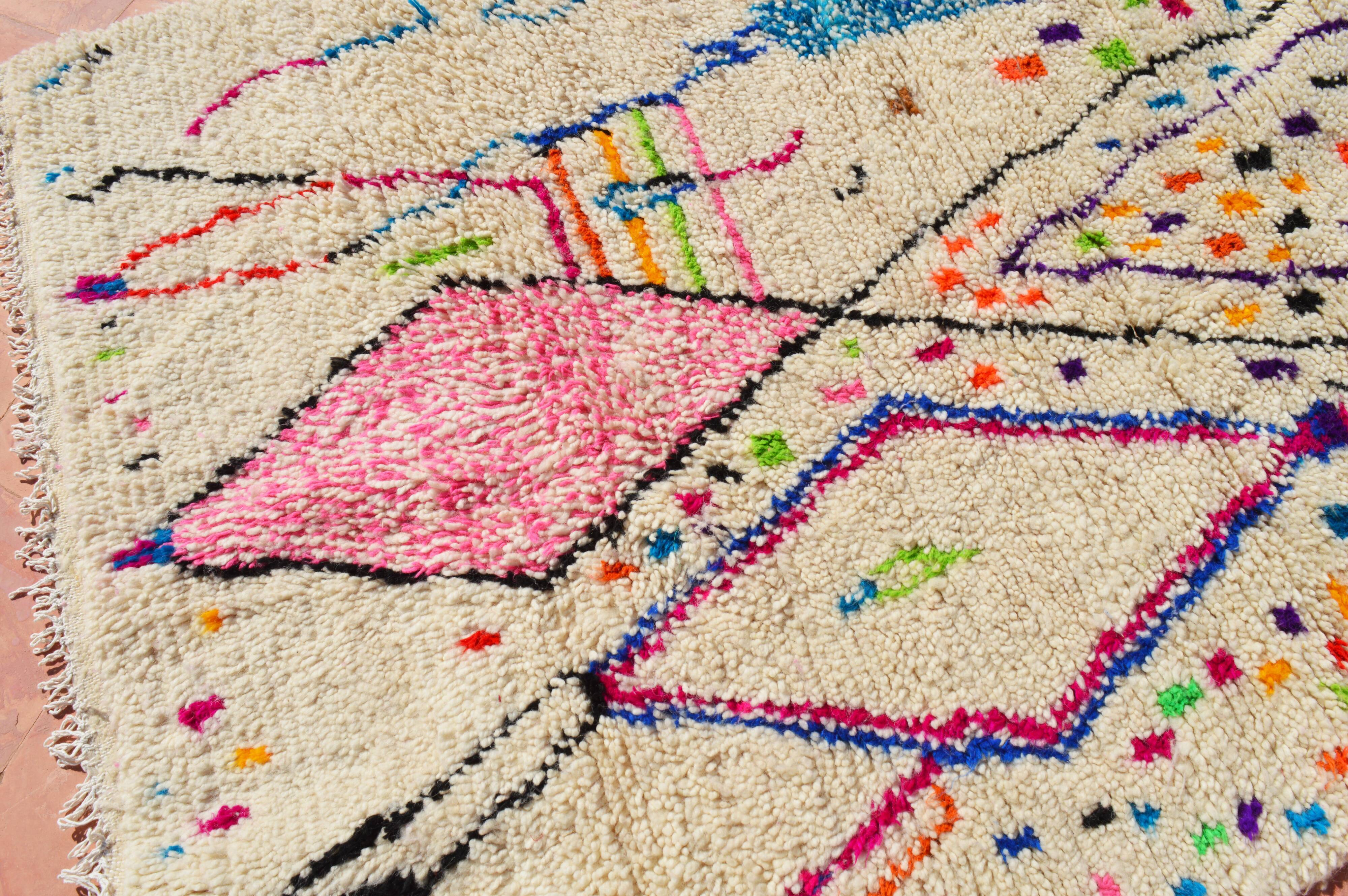 Moroccan berber carpet 194x118cm