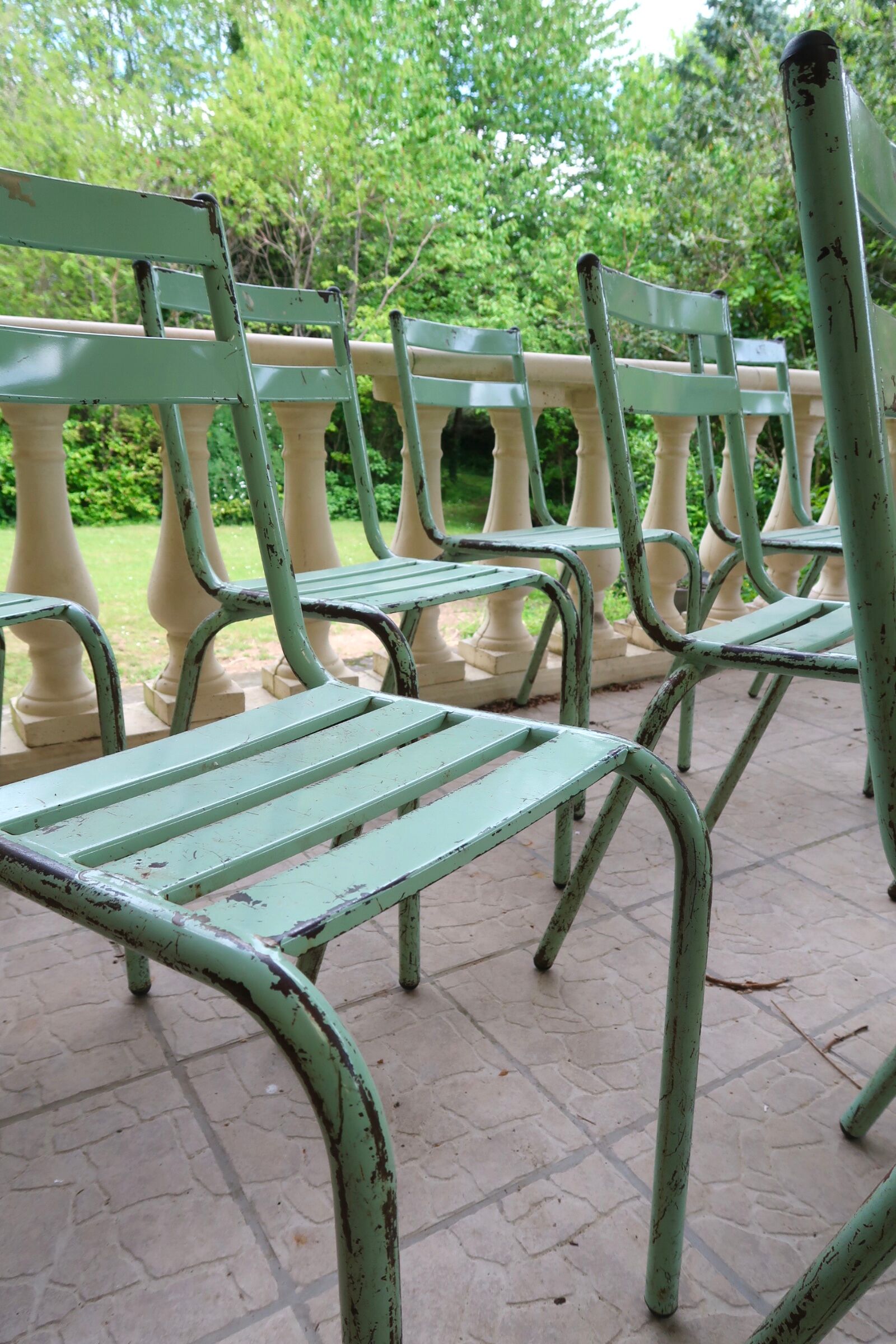 Set of 8 Art Prog metal garden chairs