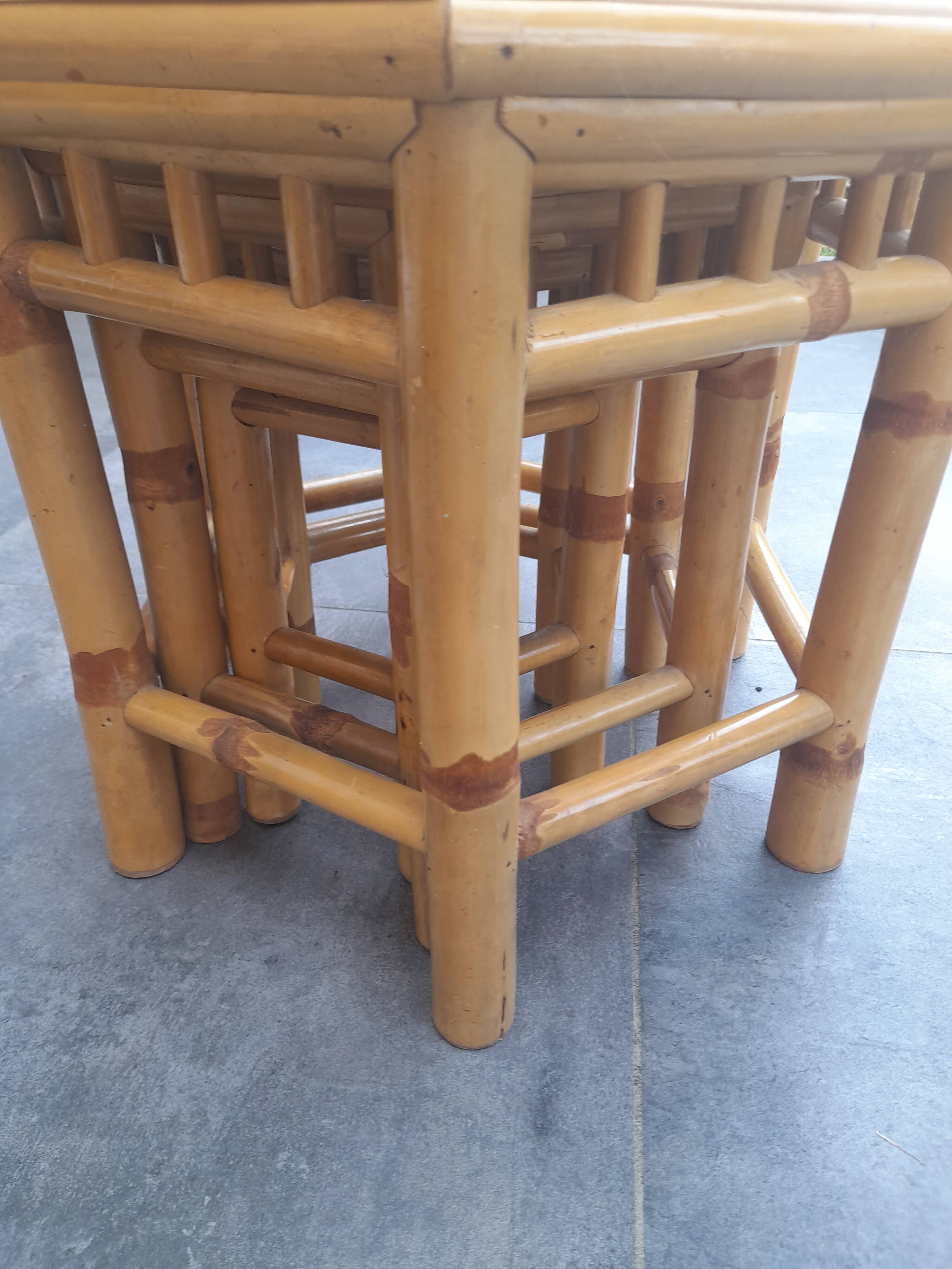 Ensemble de 3 tables gigognes vintage en bambou 70's