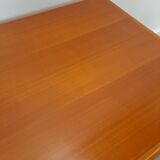 Teak ladekast met zwarte metalen grepen, tv meubel