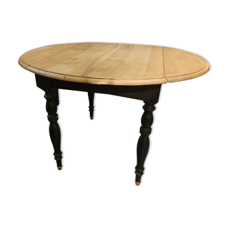 Swing table