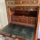 Secretary in mahogany and mahogany veneer Louis XVI era