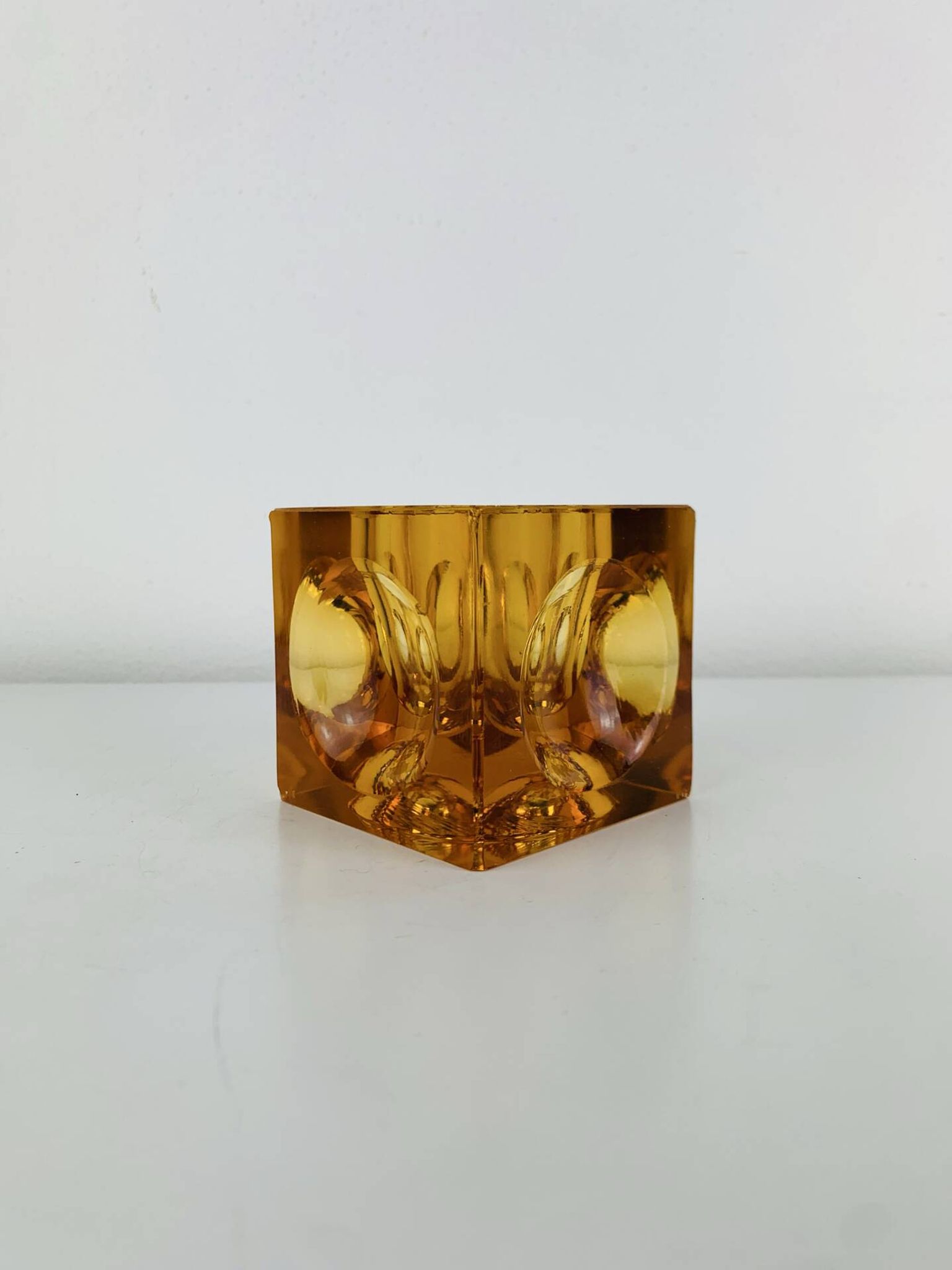 Bougeoir ice cube verre ambré années 60